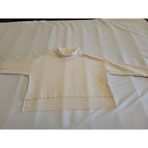 American Eagle Ivory Turtleneck Cropped Front Long Sleeve Shirt Size‎ XS